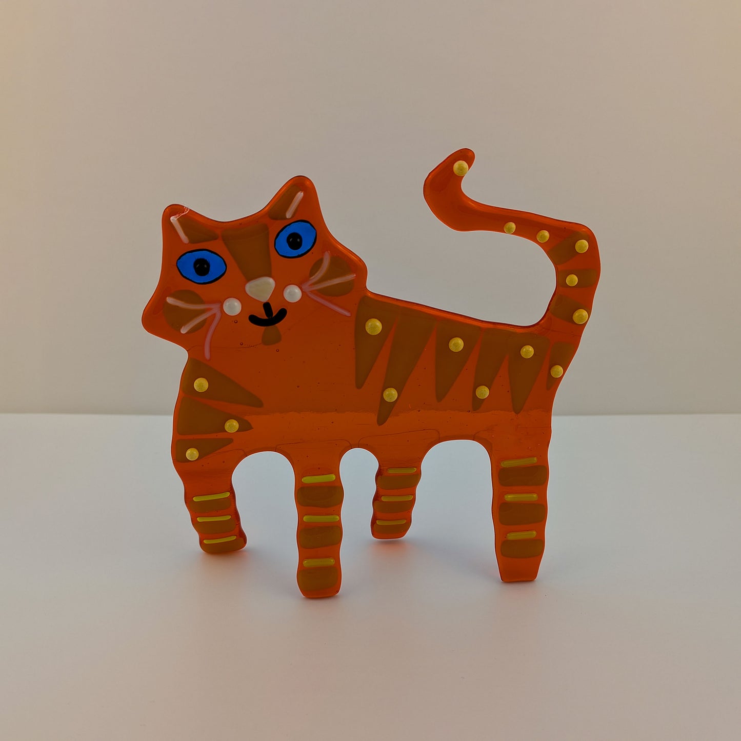 Solomon -  Free Standing Cat