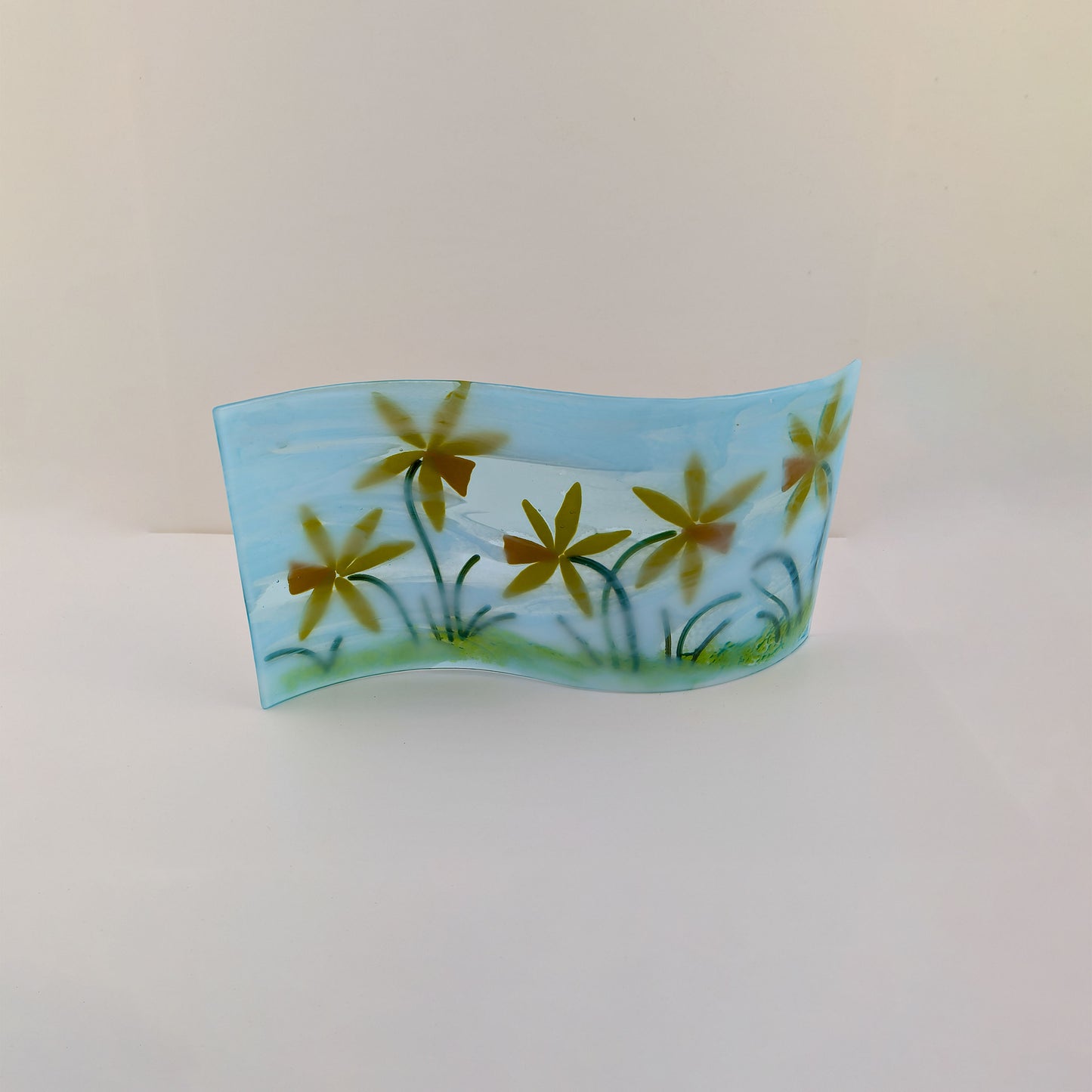 Daffodils Free Standing Wave